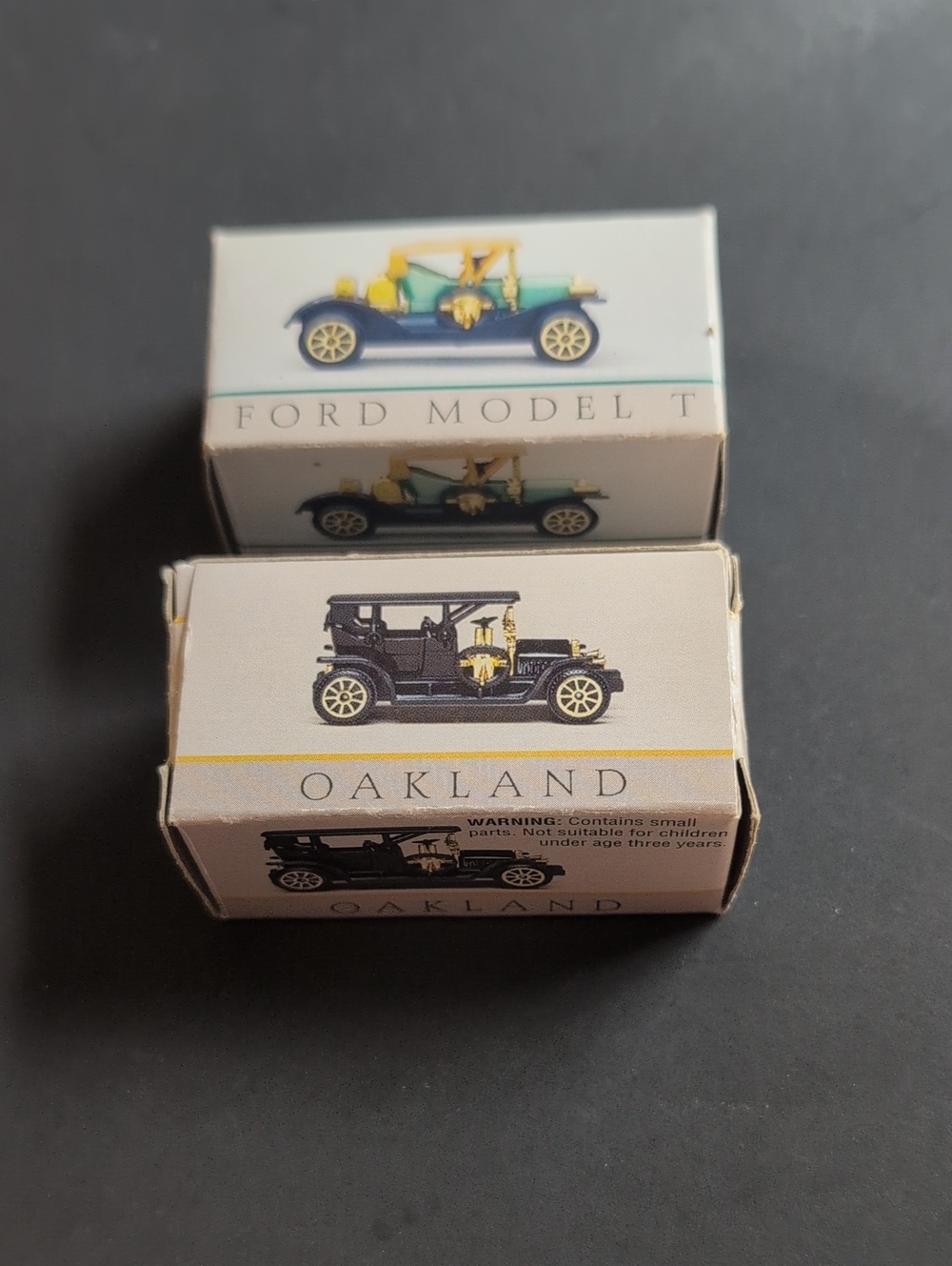 Vintage Model Car Toy Set - Black & Teal
